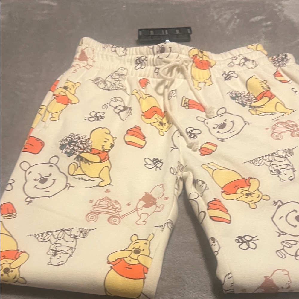 Winnie the Pooh JR jogger Pants - Picture 6 of 7